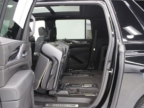 Used 2023 Cadillac Escalade ESV Sport w/ Touring Package image 53