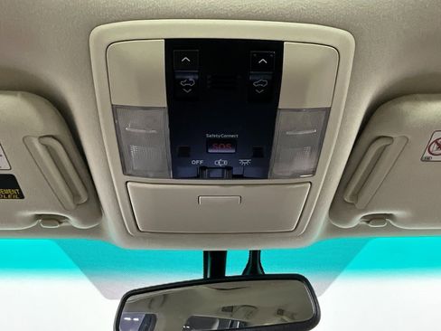 Used 2017 Lexus GX 460 Premium w/ Premium Package image 13