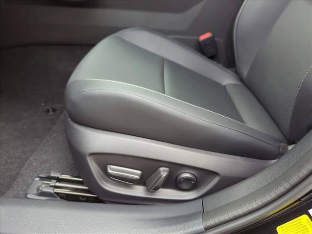 New 2026 Toyota Prius Plug-In Hybrid FWD image 10