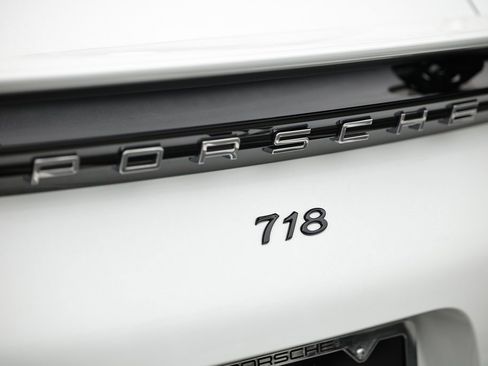 Certified 2024 Porsche 718 Boxster image 16