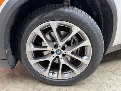 Certified 2024 BMW X5 xDrive40i w/ Premium Package image 28