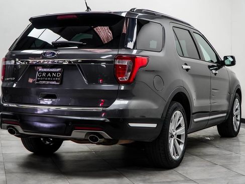 Used 2018 Ford Explorer Limited w/ Ford Safe & Smart Package image 12