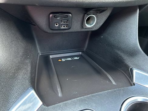Used 2023 Chevrolet Traverse RS w/ LPO, Floor Liner Package AWD/4WD image 31