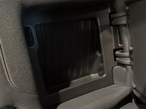 Used 2020 Chevrolet Silverado 1500 LT Trail Boss image 15