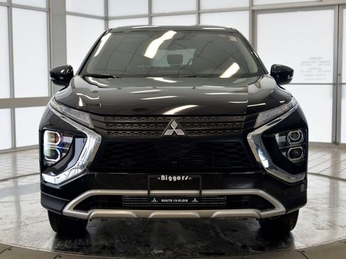 Used 2023 Mitsubishi Eclipse Cross SE image 3