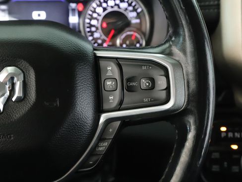 Used 2019 RAM 1500 Laramie image 9