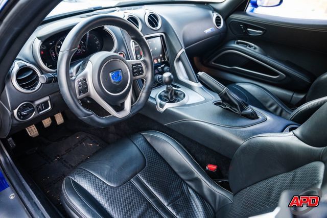 Used 2013 SRT Viper GTS w/ GTS Laguna Interior Pkg RWD image 2