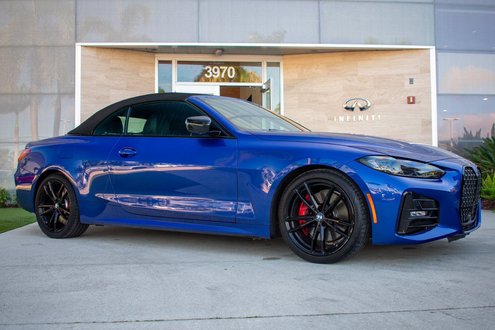 Used 2022 BMW 430i Convertible w/ M Sport Package RWD image 4