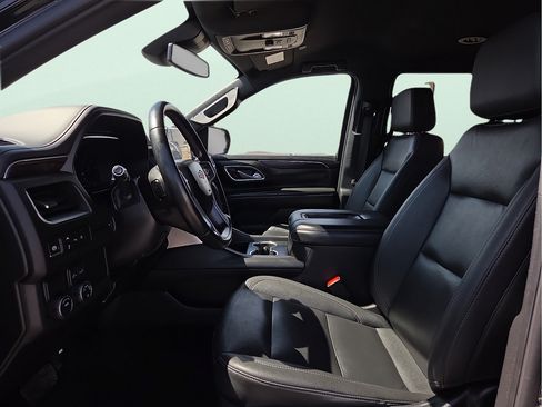 Used 2024 Chevrolet Tahoe LT RWD image 16
