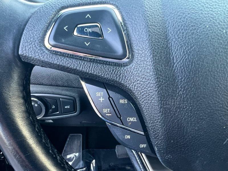 Used 2017 Lincoln MKC Select w/ Select Plus Package AWD/4WD image 21