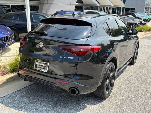 Used 2023 Alfa Romeo Stelvio Veloce AWD/4WD image 4