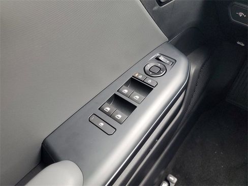 New 2025 Kia K4 LXS image 27