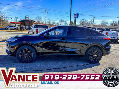 Used 2025 Buick Envista Sport Touring w/ Advanced Safety Package image 4