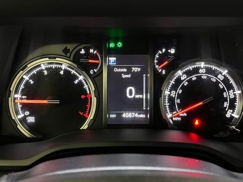 Certified 2023 Toyota 4Runner TRD Off-Road AWD/4WD image 16