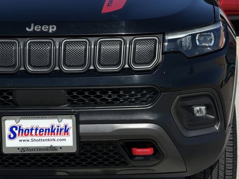 Used 2022 Jeep Compass Trailhawk w/ Trailhawk Elite Group AWD/4WD image 8