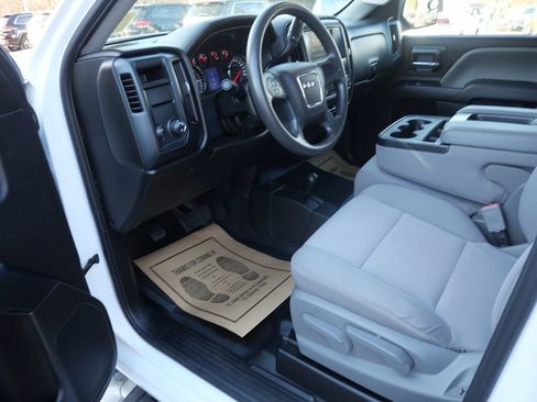 Used 2018 GMC Sierra 1500 WT image 9