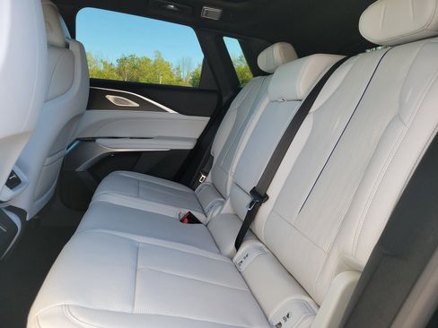 New 2026 Cadillac Lyriq Premium Luxury image 16