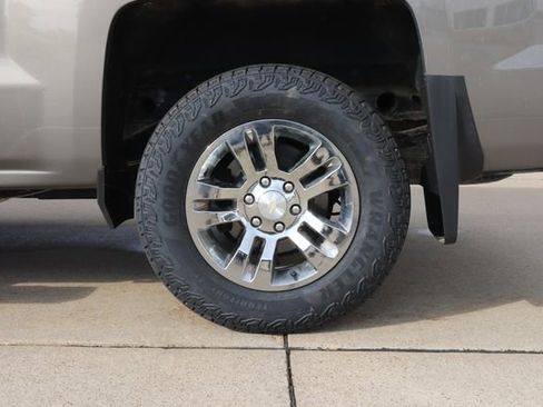 Used 2017 Chevrolet Silverado 1500 LT w/ All Star Edition image 9