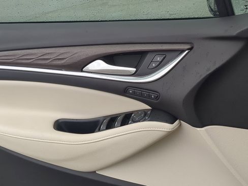 Used 2022 Buick Enclave Avenir w/ Trailering Package, 5000 lbs. image 13