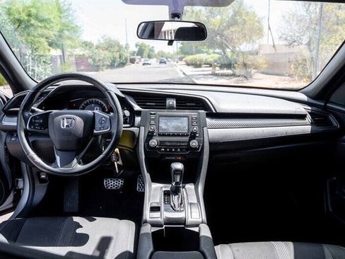 Used 2018 Honda Civic Sport image 17