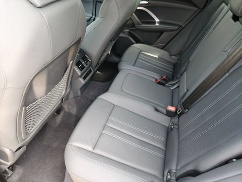 Certified 2025 Audi Q5 Premium Plus w/ Premium Plus AWD/4WD image 36