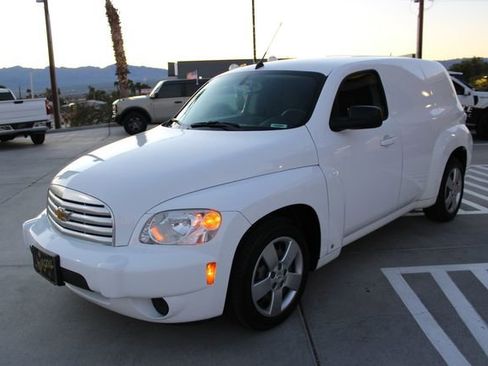 Used 2010 Chevrolet HHR LS image 3