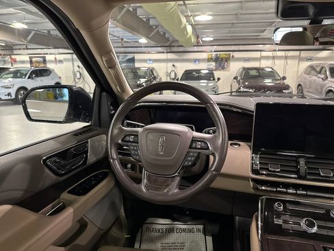 Used 2023 Lincoln Navigator Reserve AWD/4WD image 23