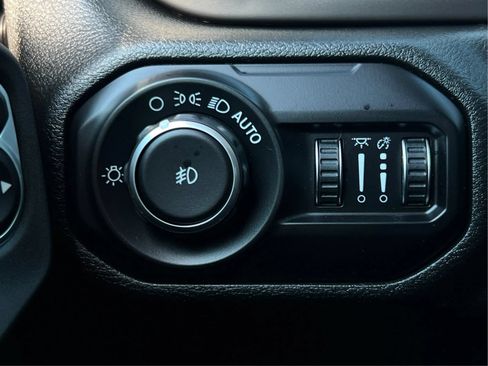 Used 2020 Jeep Wrangler Unlimited Sport AWD/4WD image 24