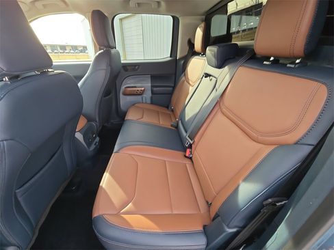 Used 2022 Ford Maverick Lariat w/ Lariat Luxury Package image 35