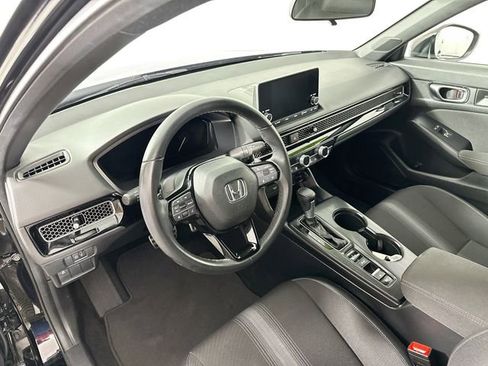 Used 2025 Honda Civic Sport image 10