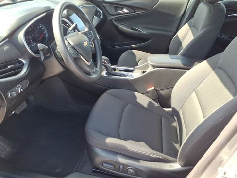 Used 2024 Chevrolet Malibu LT FWD image 11