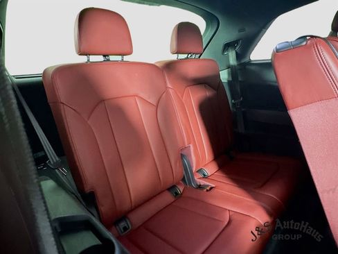 Used 2023 Audi SQ7 Premium Plus w/ Executive Package image 34