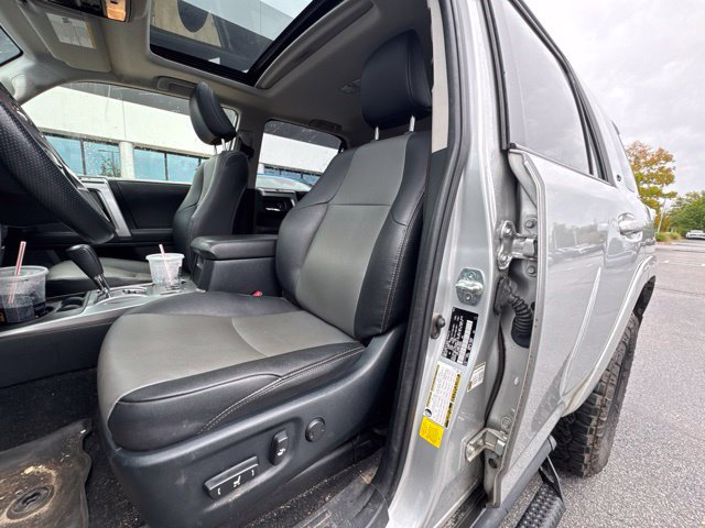 Used 2023 Toyota 4Runner SR5 Premium w/ Moonroof Package RWD image 9