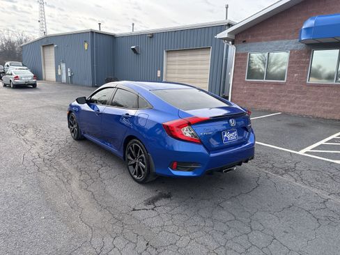 Used 2019 Honda Civic Sport image 4