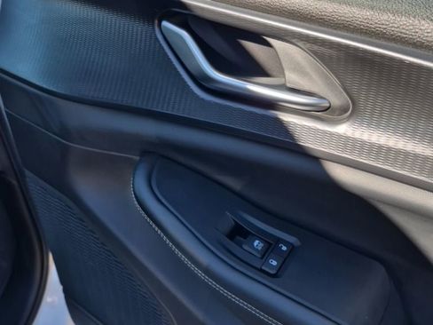 Used 2023 Jeep Grand Cherokee L Altitude image 18