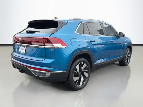 Used 2024 Volkswagen Atlas Cross Sport SEL image 3