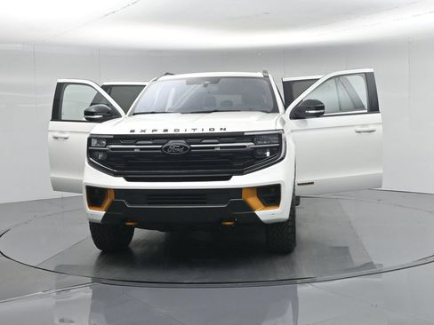 Certified 2025 Ford Expedition Tremor AWD/4WD image 38