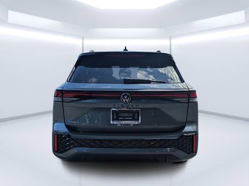New 2026 Volkswagen Tiguan SE R-Line image 4