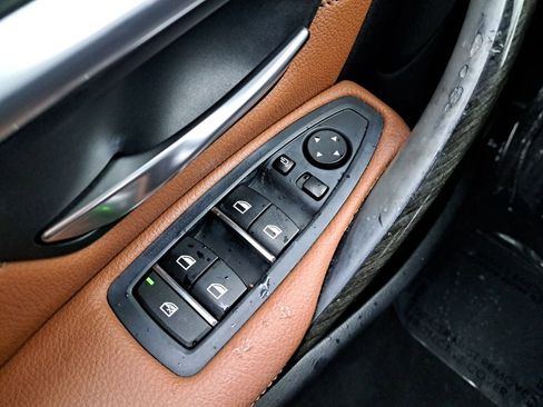 Used 2017 BMW 330i Sedan image 33