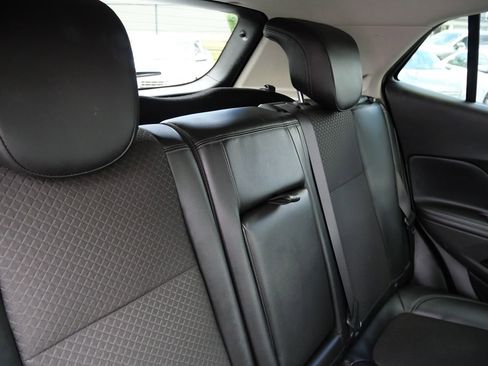 Used 2019 Buick Encore Preferred AWD/4WD image 31