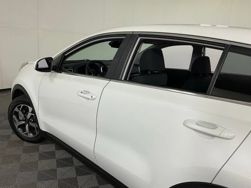 Used 2020 Kia Sportage LX FWD image 38