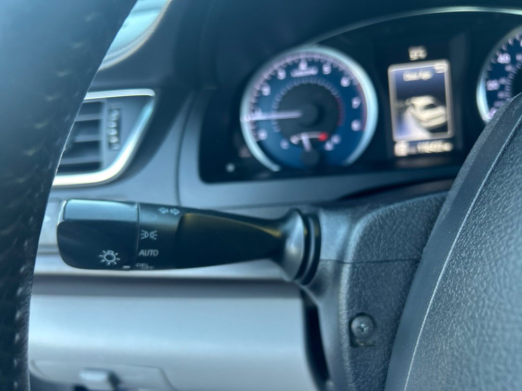 Used 2017 Toyota Camry XLE FWD image 36