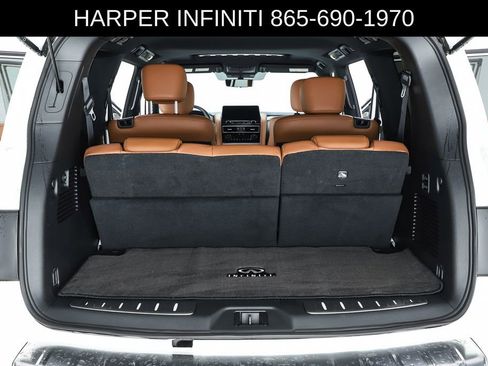 Used 2024 INFINITI QX80 Sensory w/ All-Season Package AWD/4WD image 28