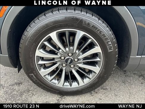 Used 2023 Lincoln Nautilus AWD w/ Premium Package image 26