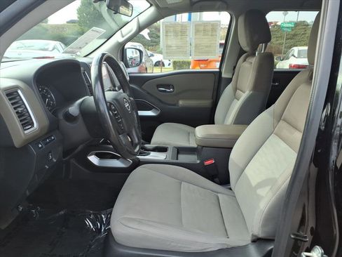 Used 2023 Nissan Frontier SV w/ SV Convenience Package image 18