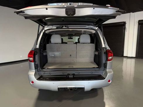 Used 2013 Toyota Sequoia Platinum AWD/4WD image 13