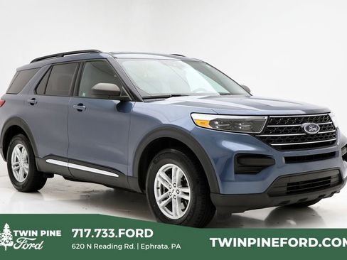 Used 2020 Ford Explorer XLT image 1