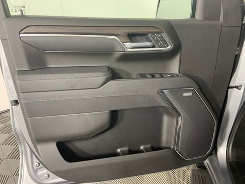 Used 2025 GMC Sierra 1500 SLT w/ SLT Premium Plus Package image 25