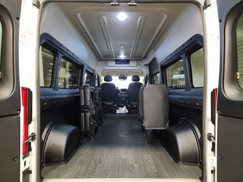 New 2024 RAM ProMaster 2500 w/ Convenience Group image 5