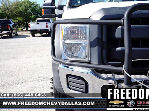 Used 2015 Ford F550 4x4 Regular Cab Super Duty image 27